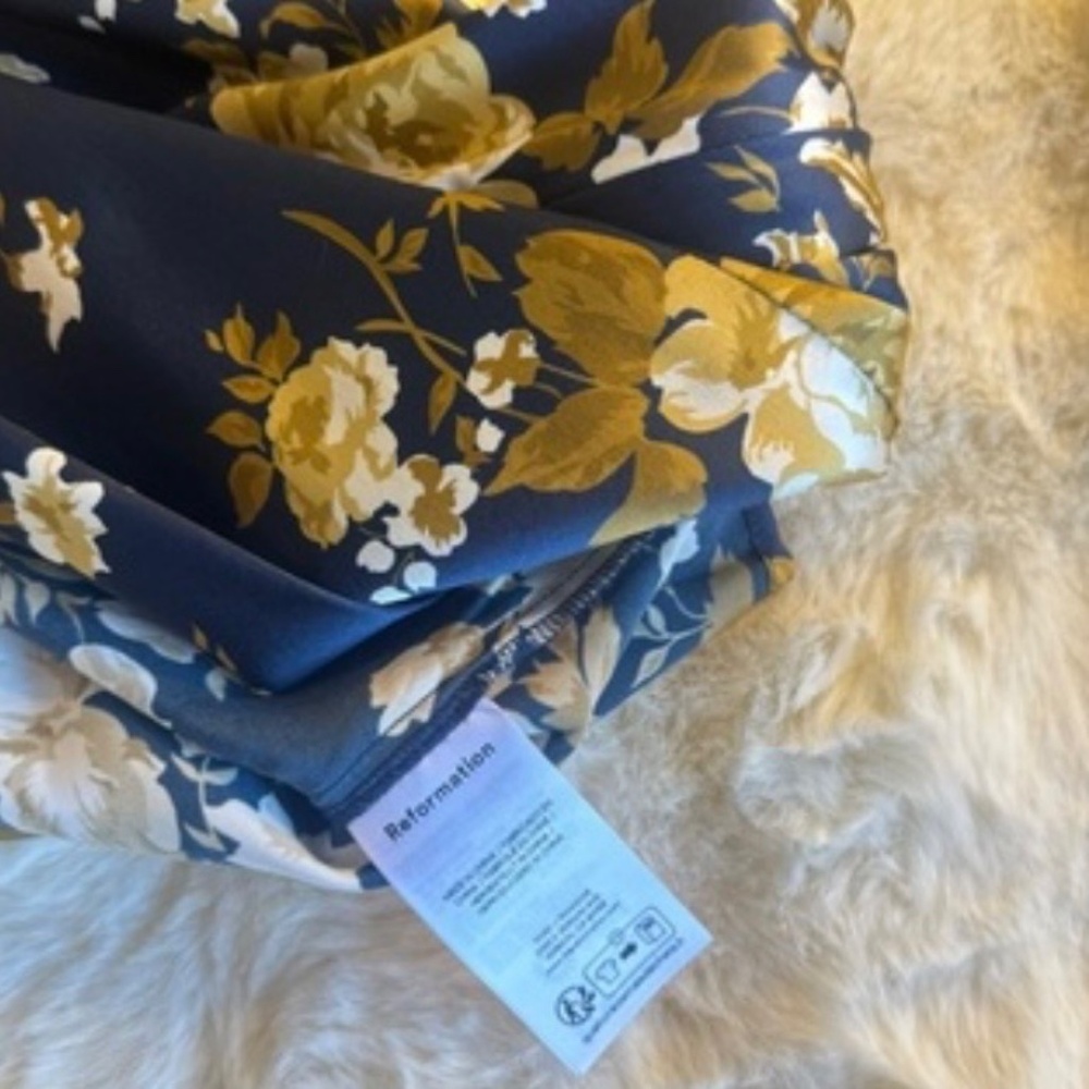 Reformation Frankie Silk Dress In Divinity, brand new, never worn, No flaws. - Picture 3 of 9